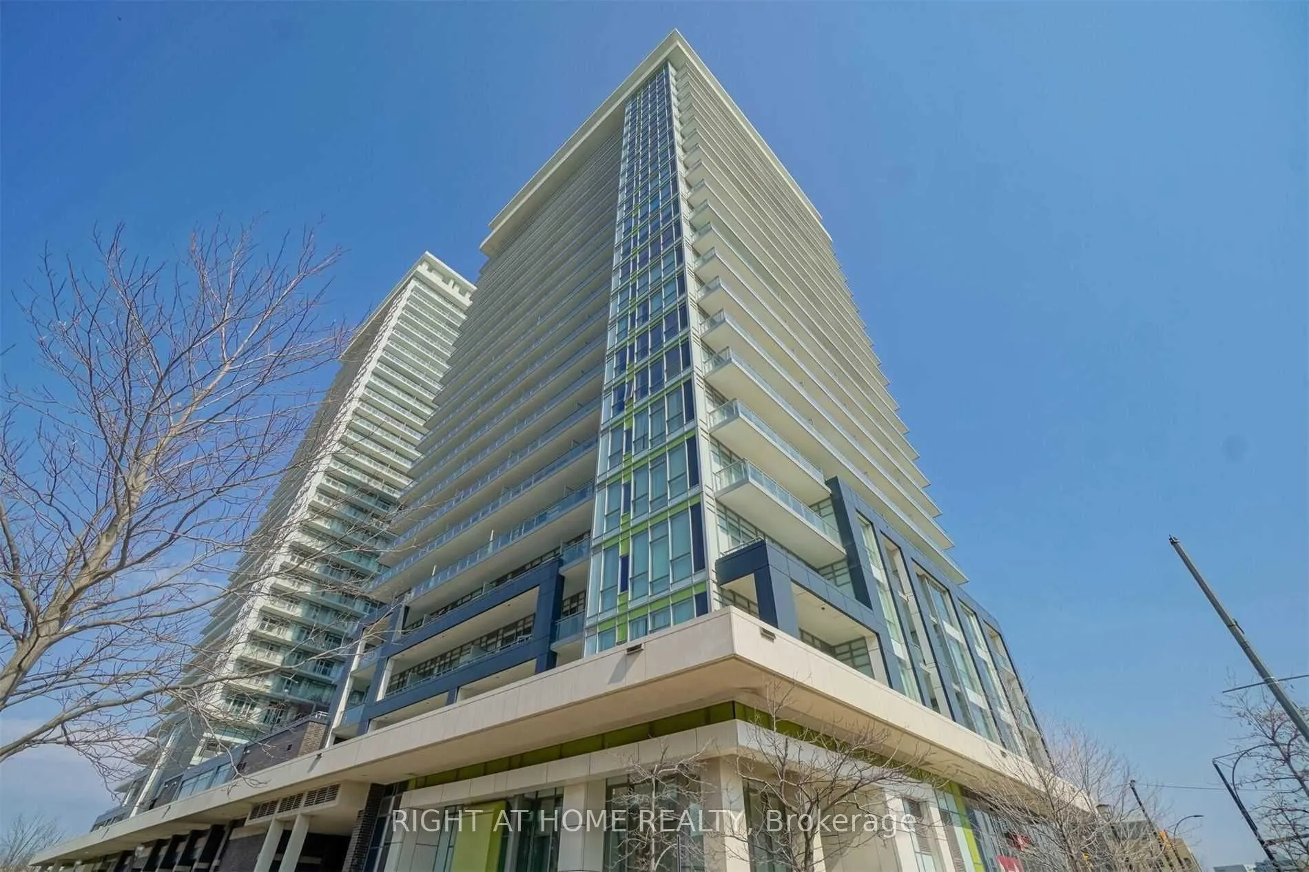 365 Prince Of Wales Drive, #903