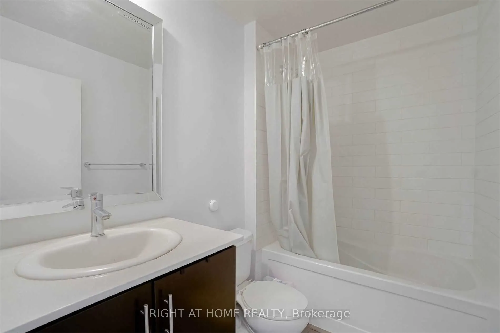 365 Prince Of Wales Drive, #903