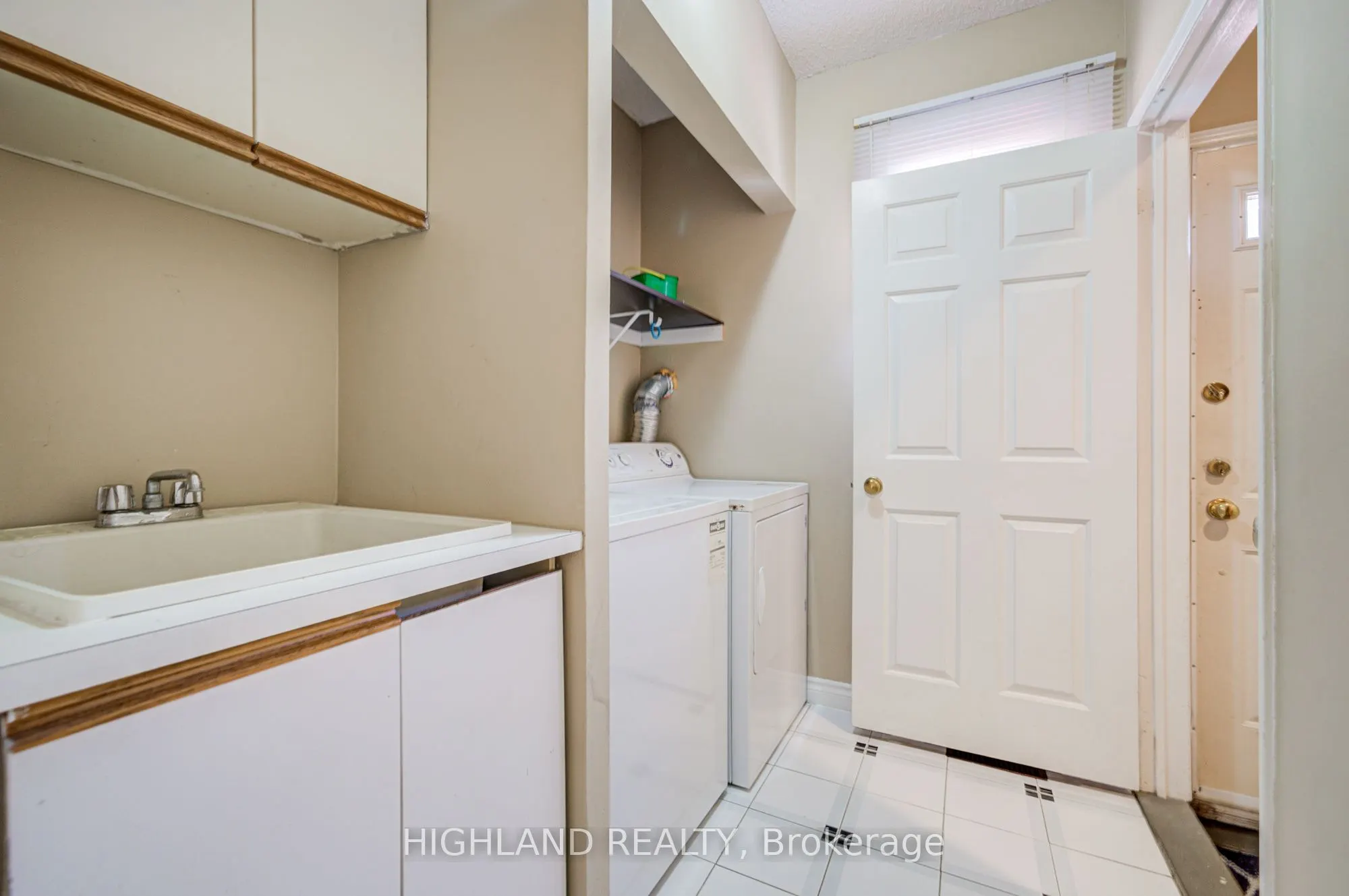 257 Huntington Ridge Drive