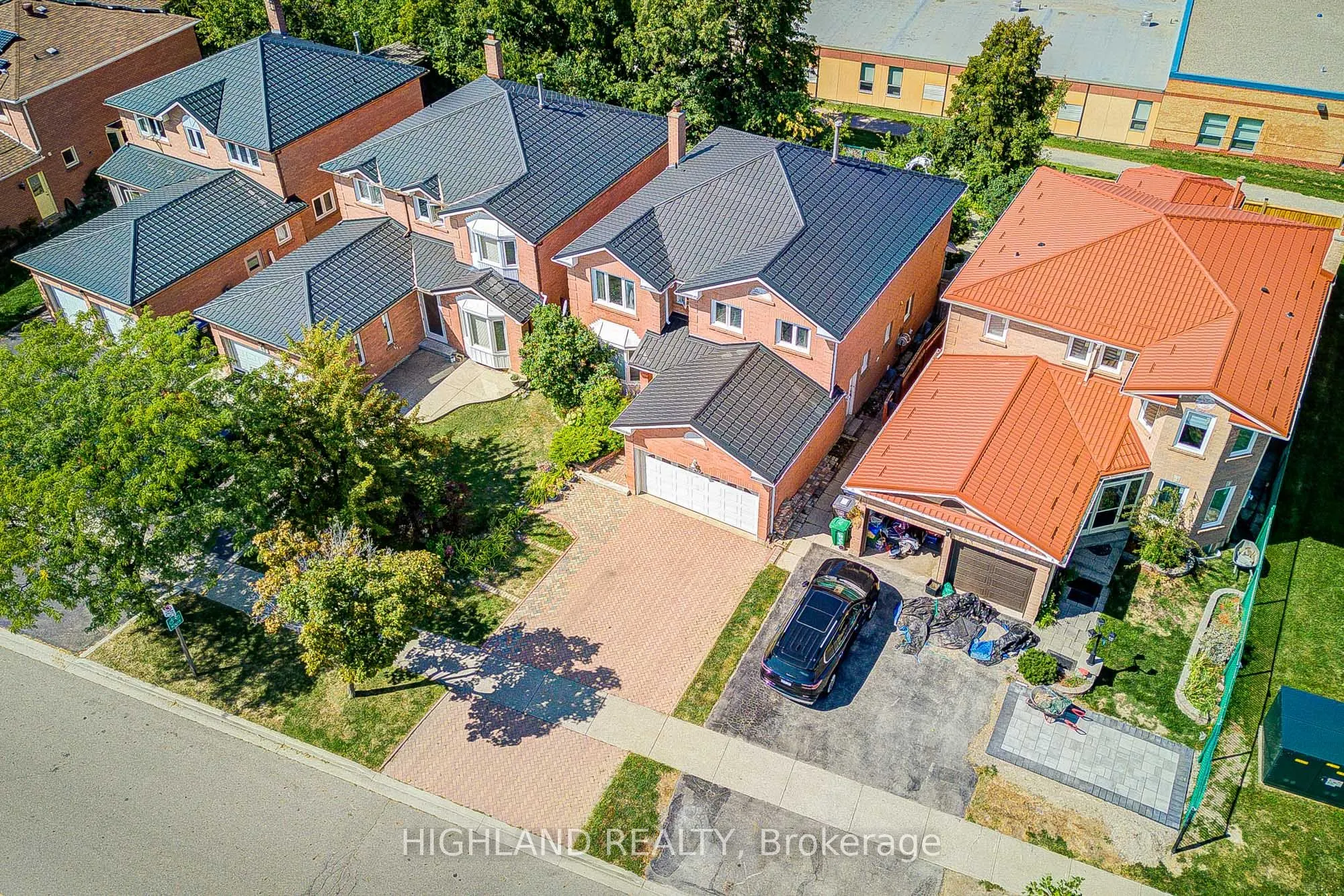 257 Huntington Ridge Drive