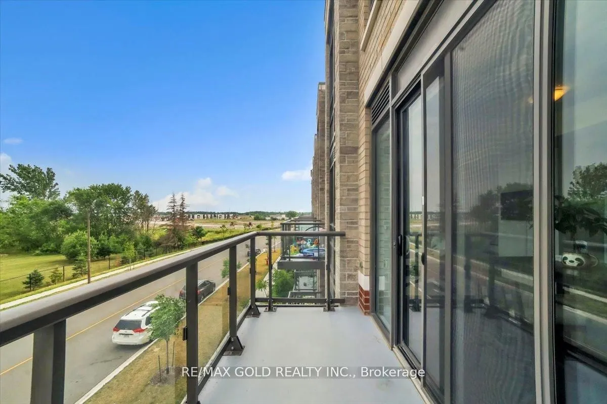 95 Attmar Drive, #307