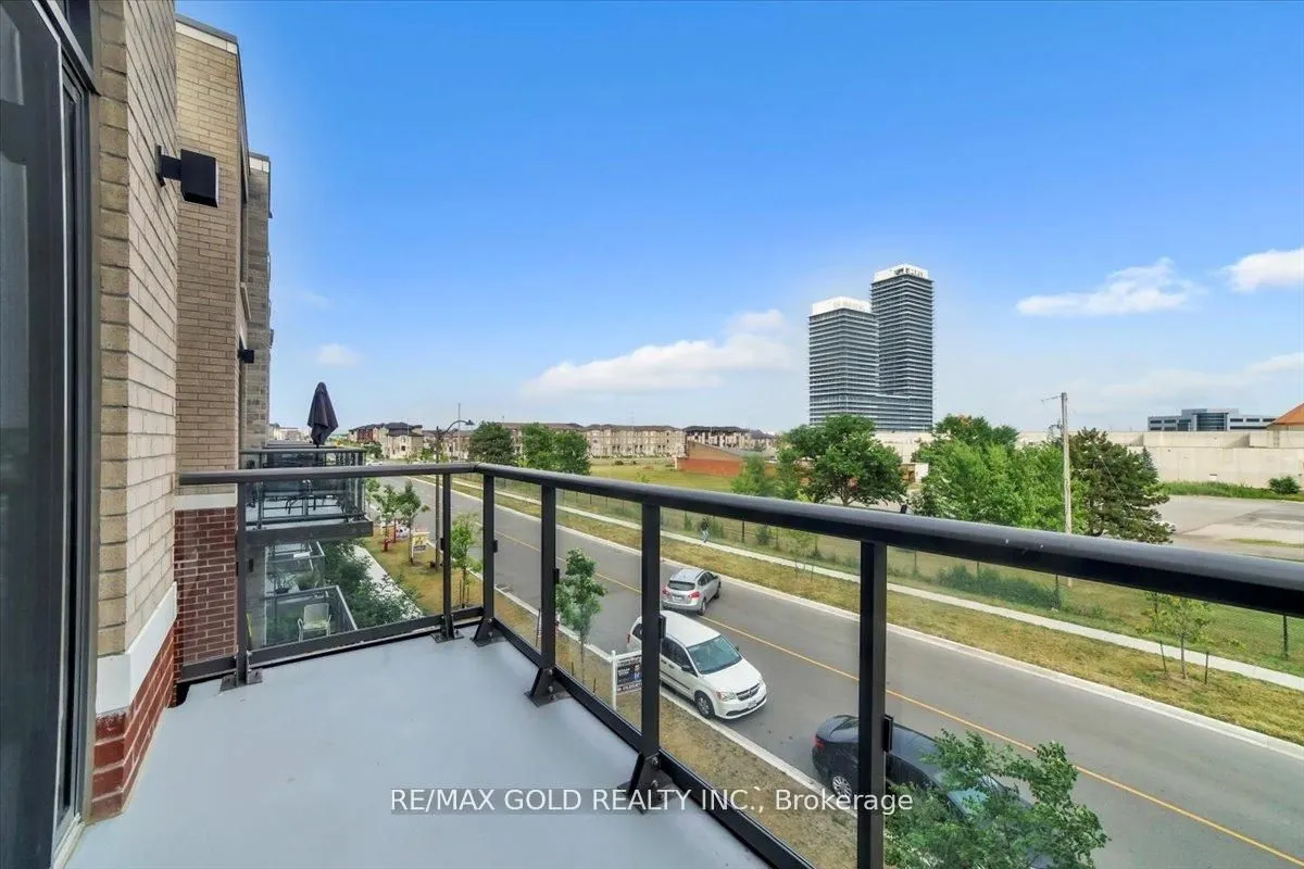95 Attmar Drive, #307