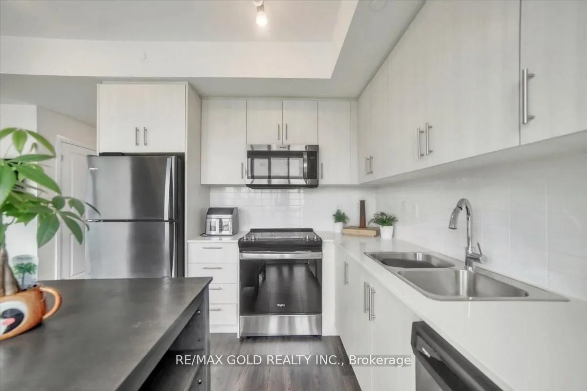 95 Attmar Drive, #307