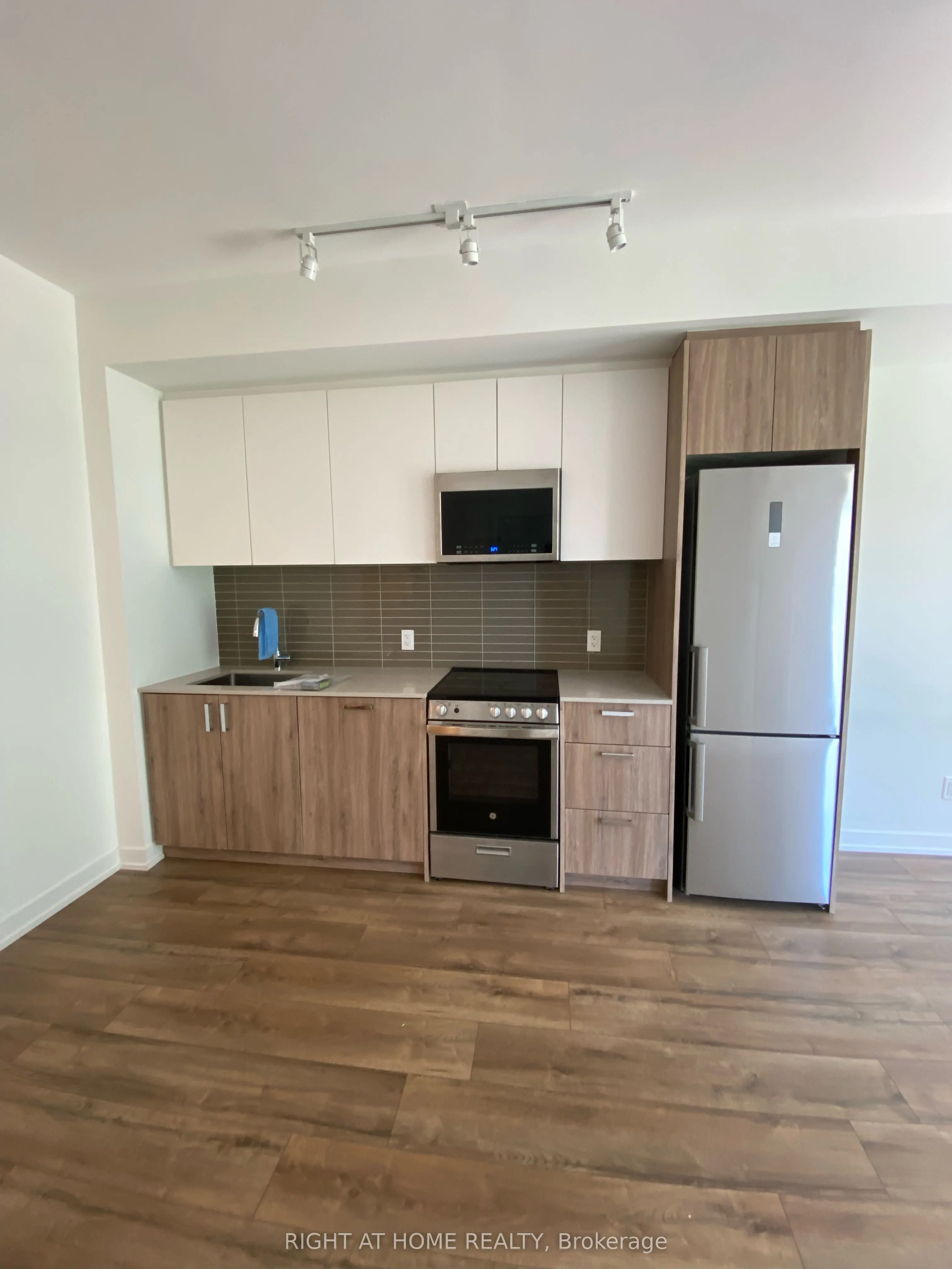 1787 ST CLAIR Avenue W, #316