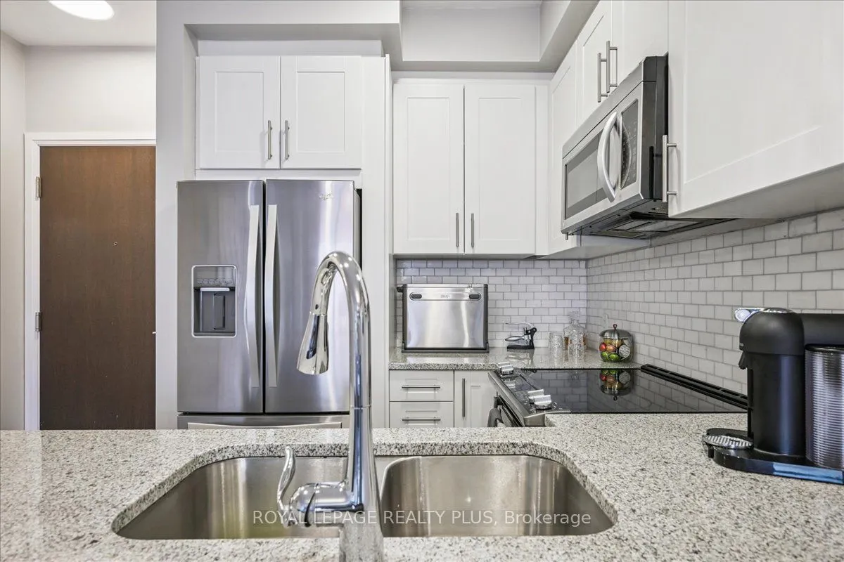 216 Oak Park Boulevard, #414
