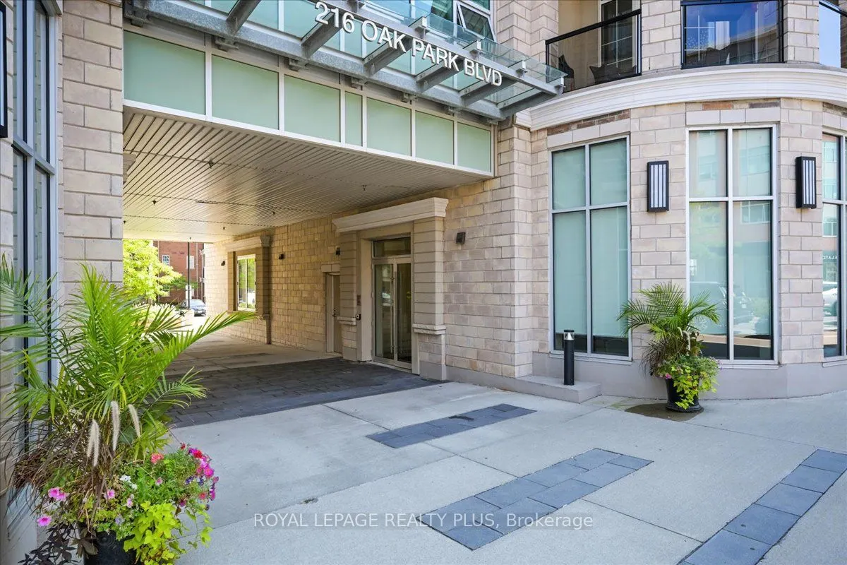 216 Oak Park Boulevard, #414