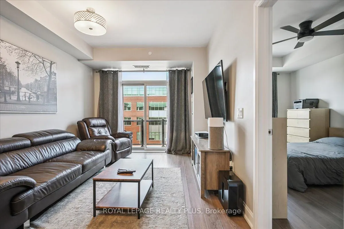 216 Oak Park Boulevard, #414