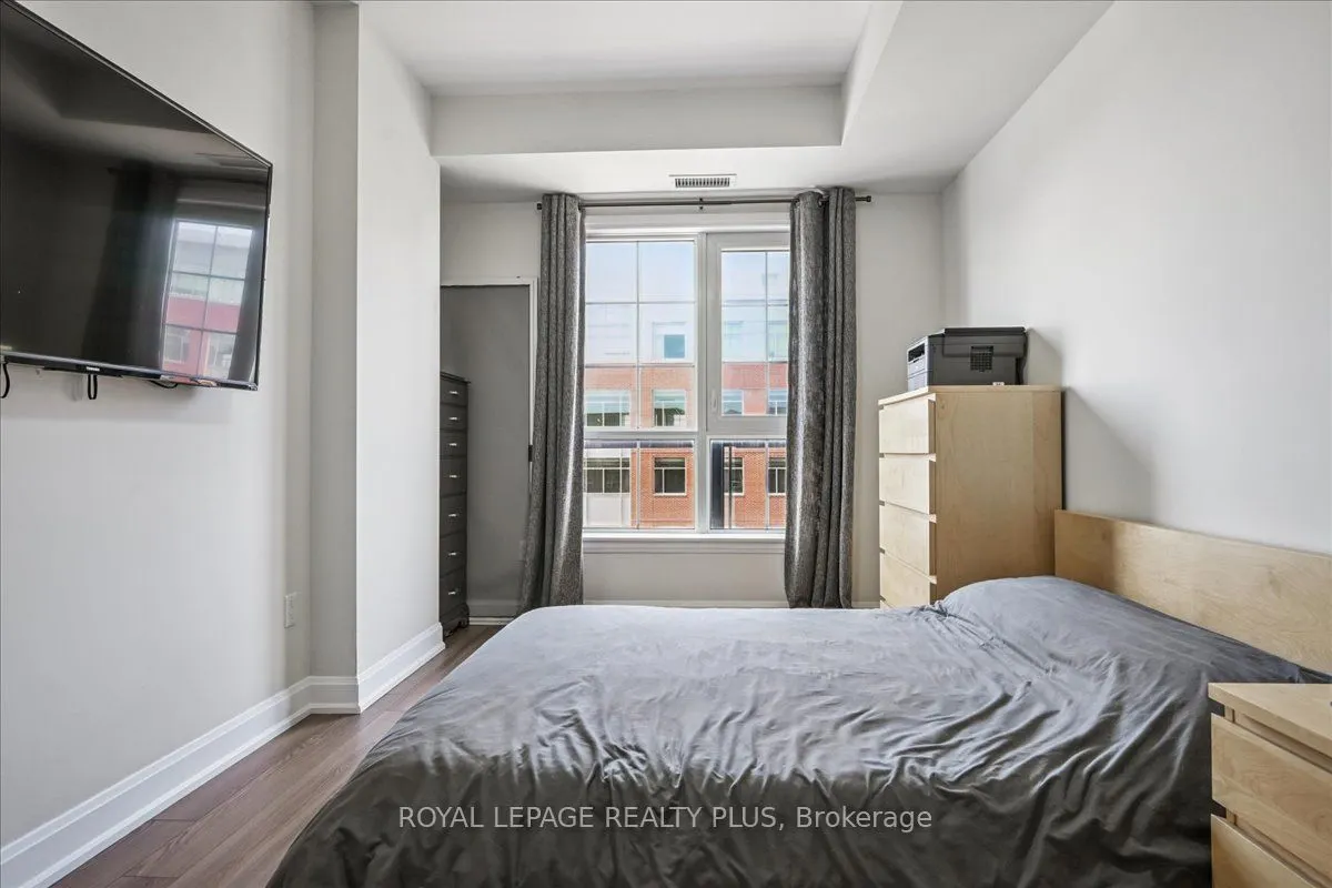 216 Oak Park Boulevard, #414