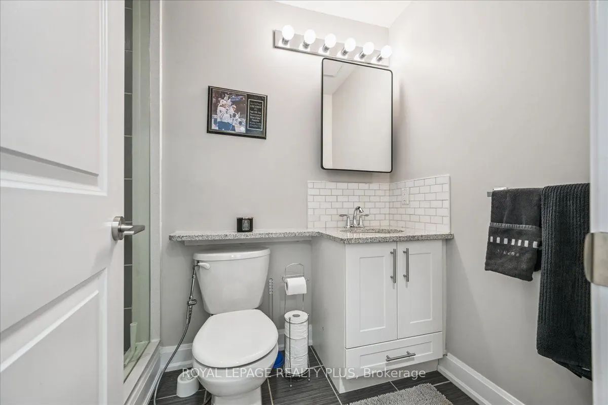 216 Oak Park Boulevard, #414