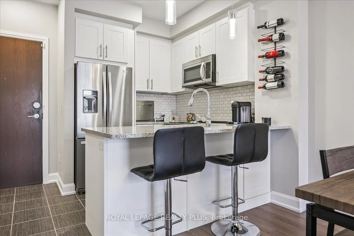 216 Oak Park Boulevard, #414