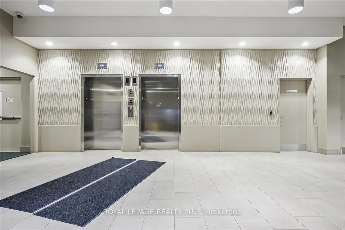 216 Oak Park Boulevard, #414