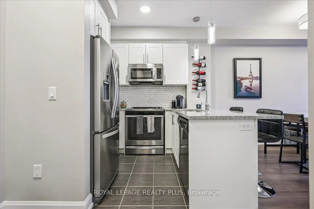 216 Oak Park Boulevard, #414