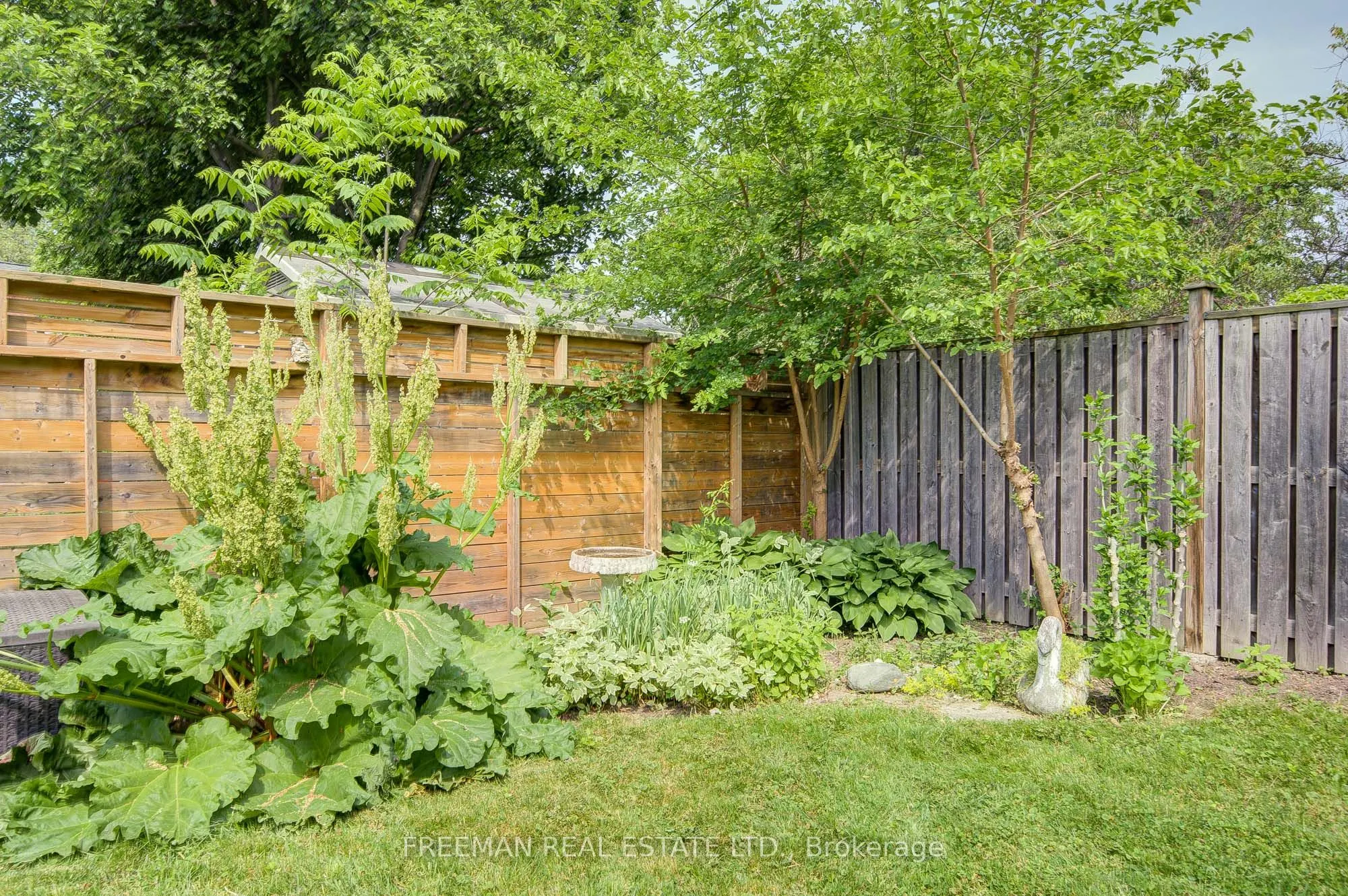 6 Lloyd George Avenue