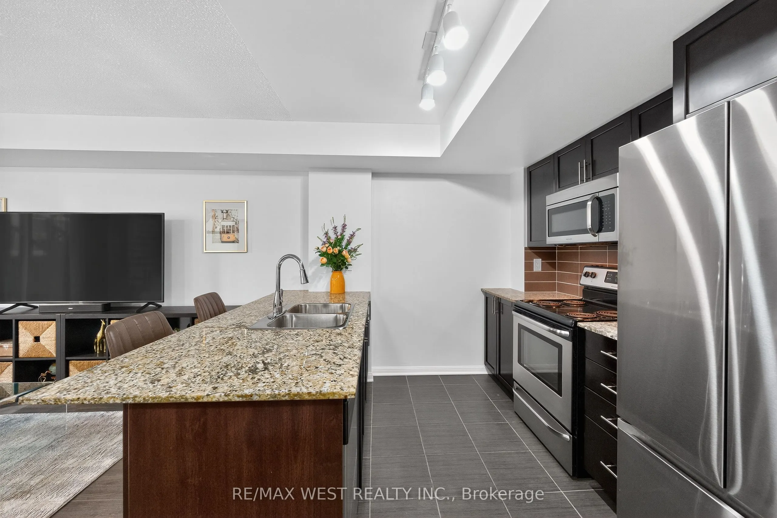 14 Foundry Avenue, #117