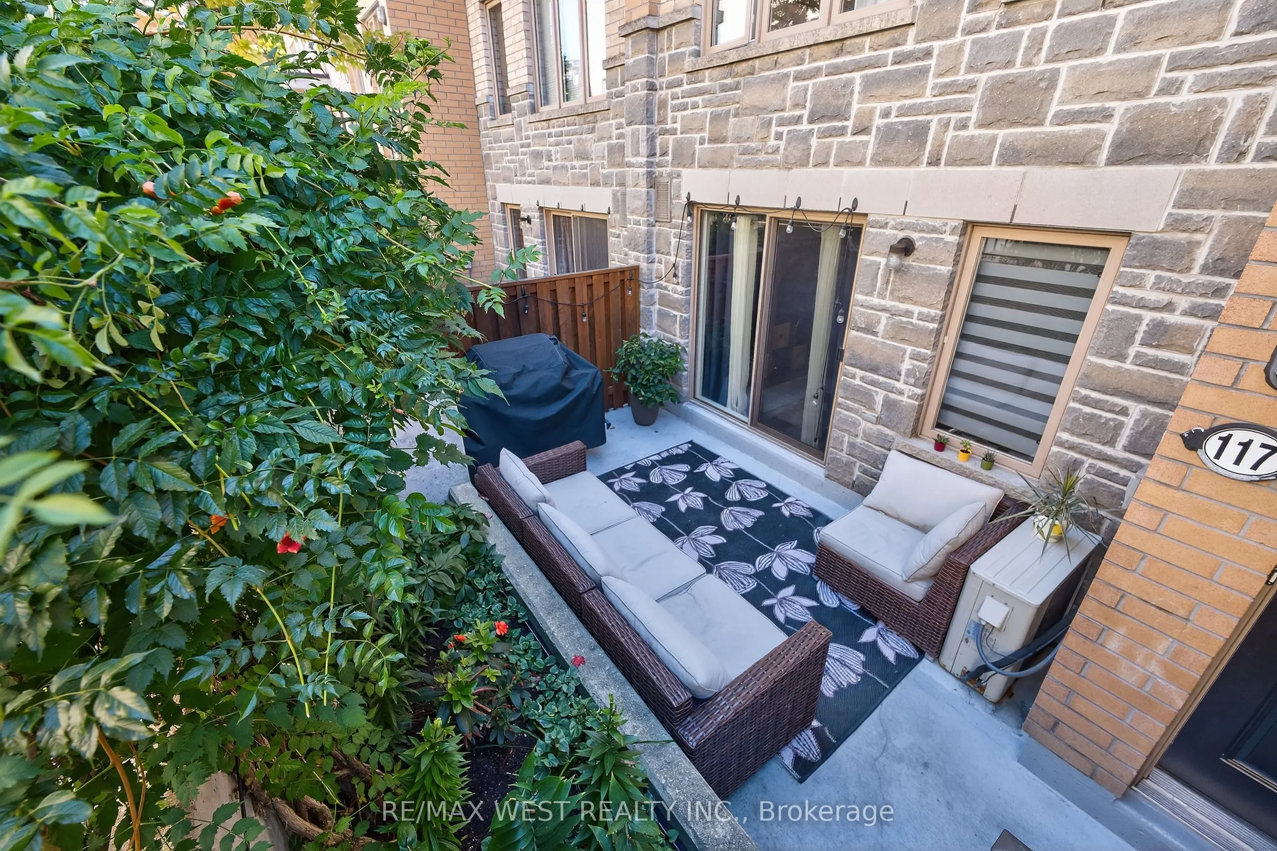 14 Foundry Avenue, #117