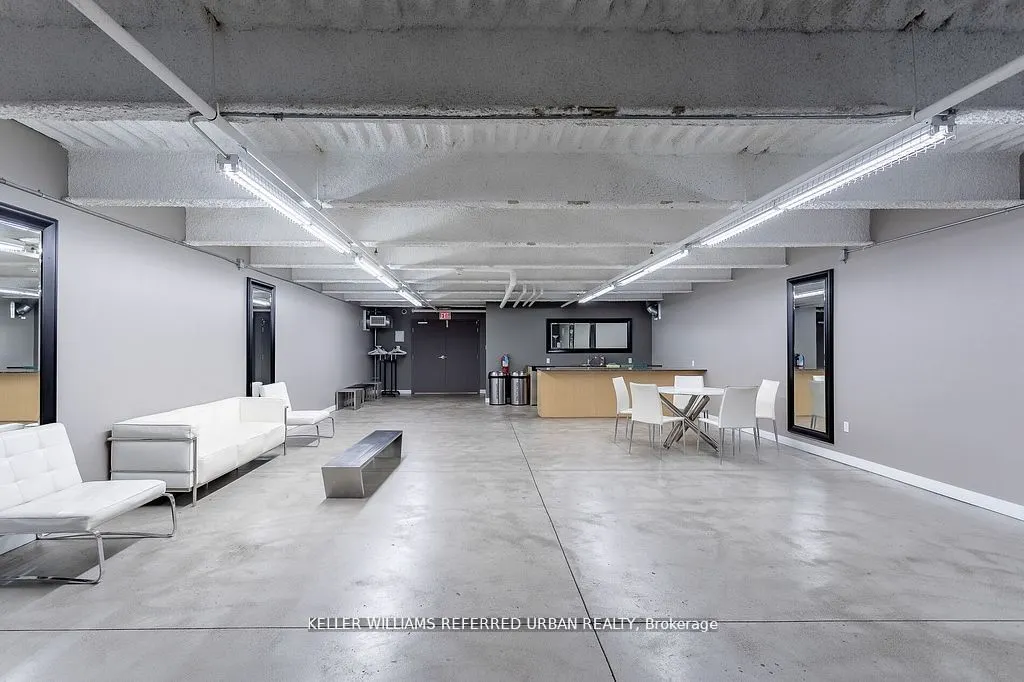 1100 Lansdowne Avenue, #A1