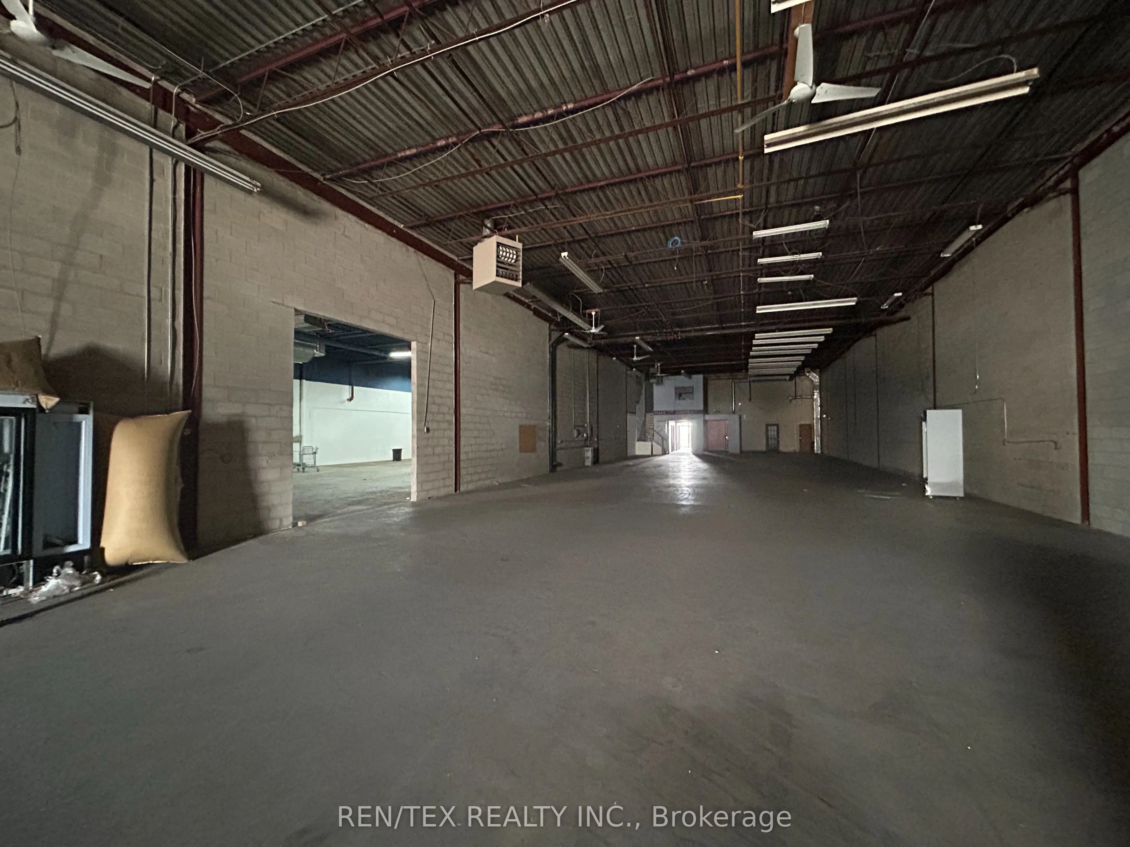 5511 Steeles Avenue W, #4-5