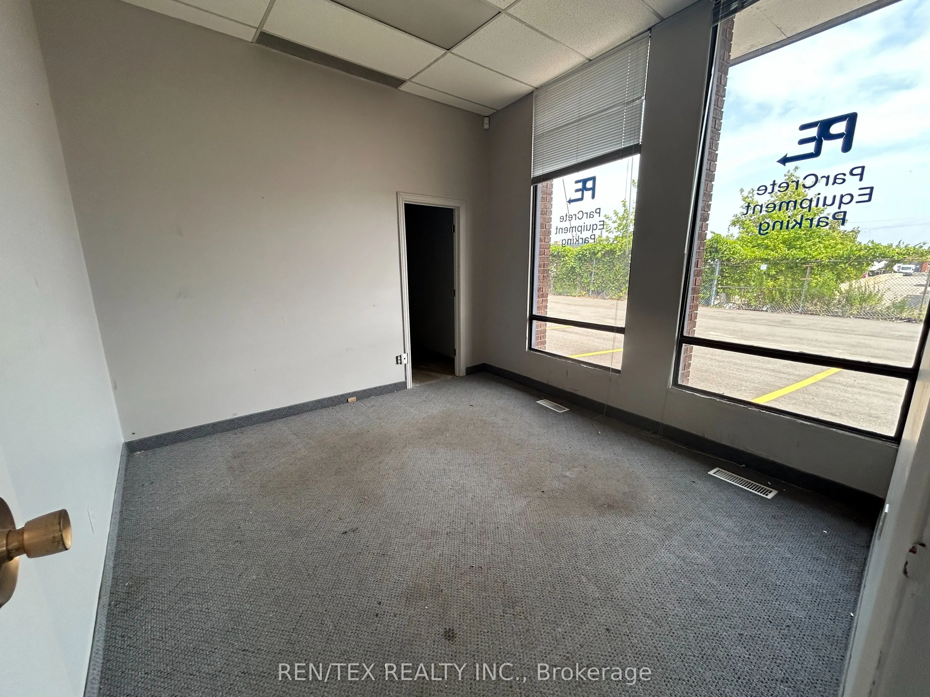 5511 Steeles Avenue W, #4-5