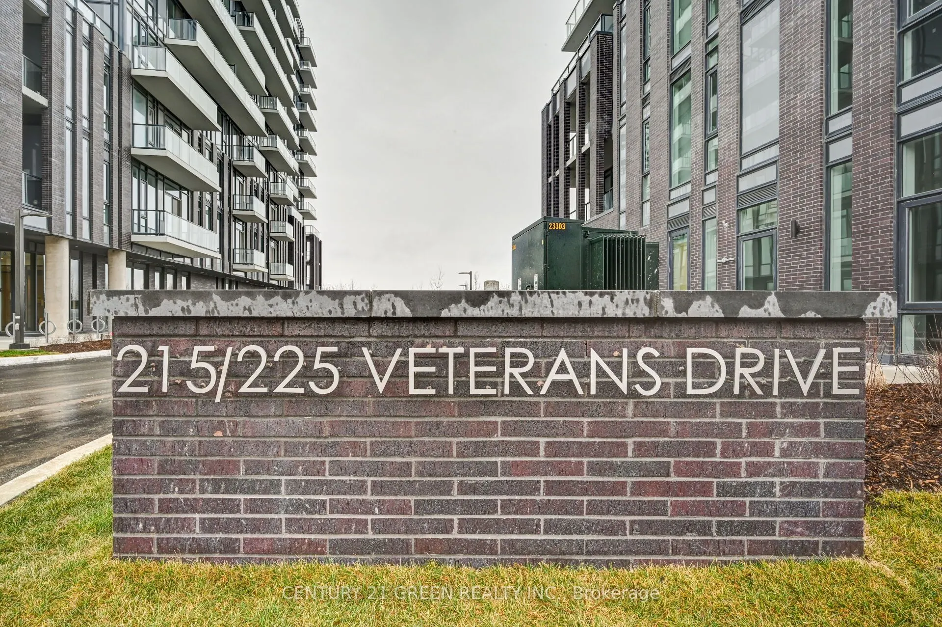 215 Veterans Drive, #707