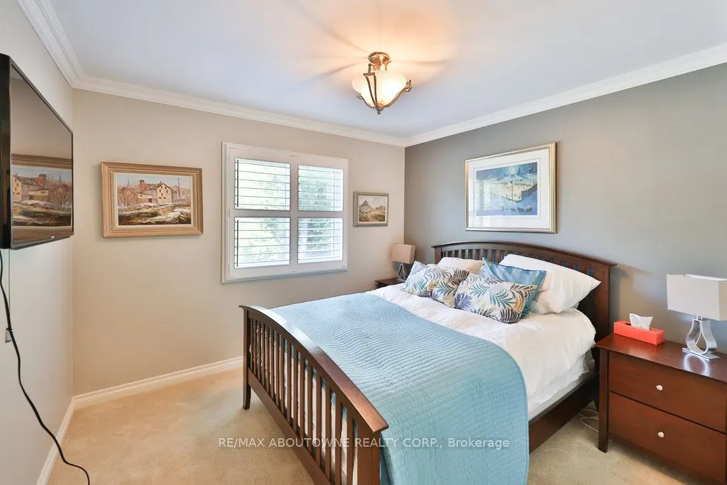 68 Tradewind Drive