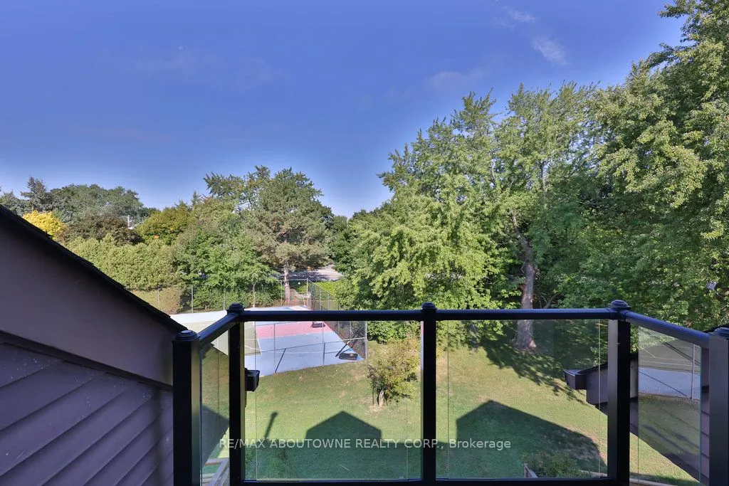 68 Tradewind Drive