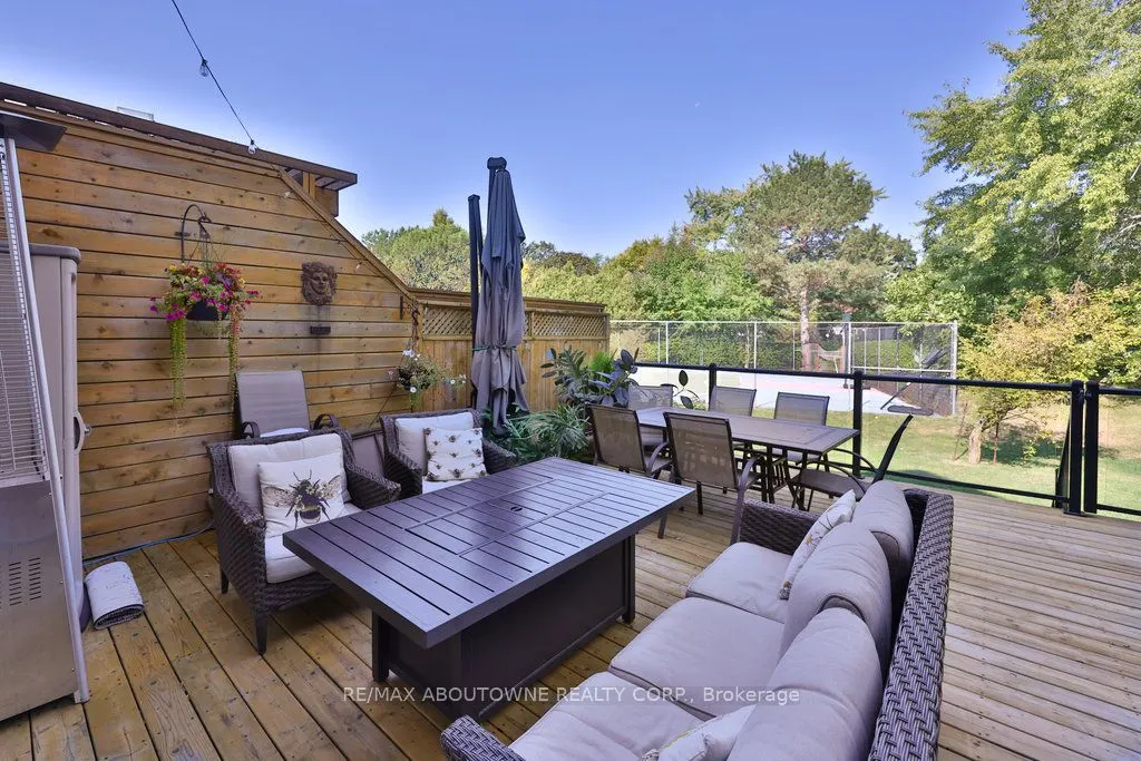 68 Tradewind Drive
