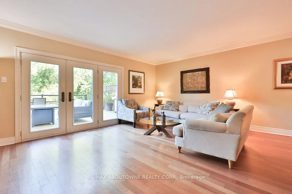 68 Tradewind Drive