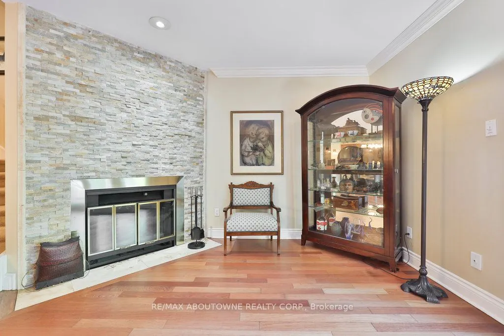 68 Tradewind Drive