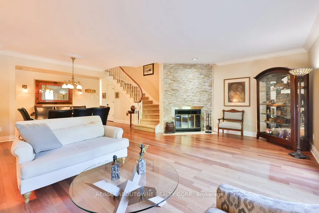 68 Tradewind Drive