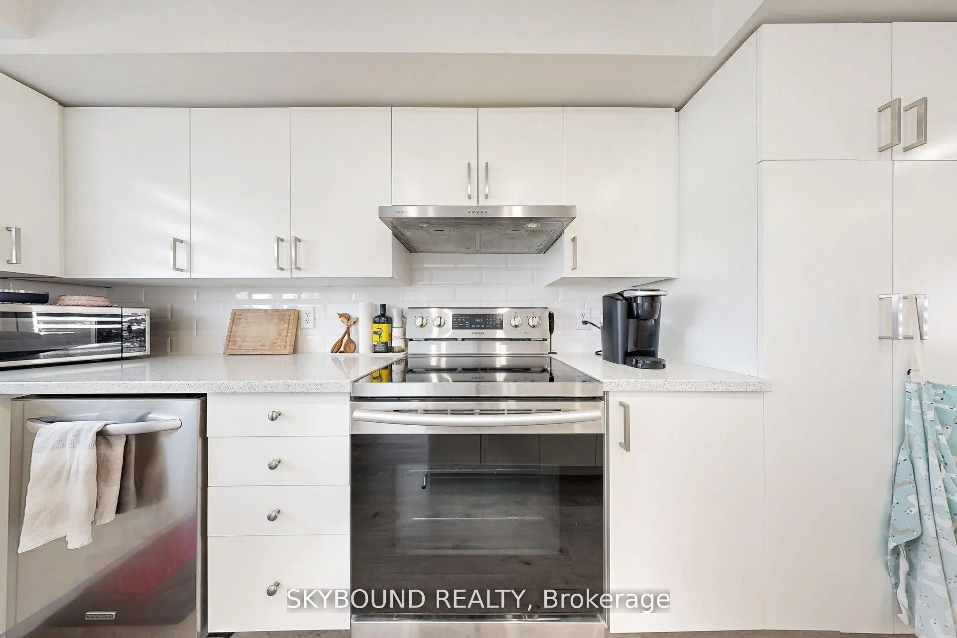 3088 Eglinton Avenue W, #85