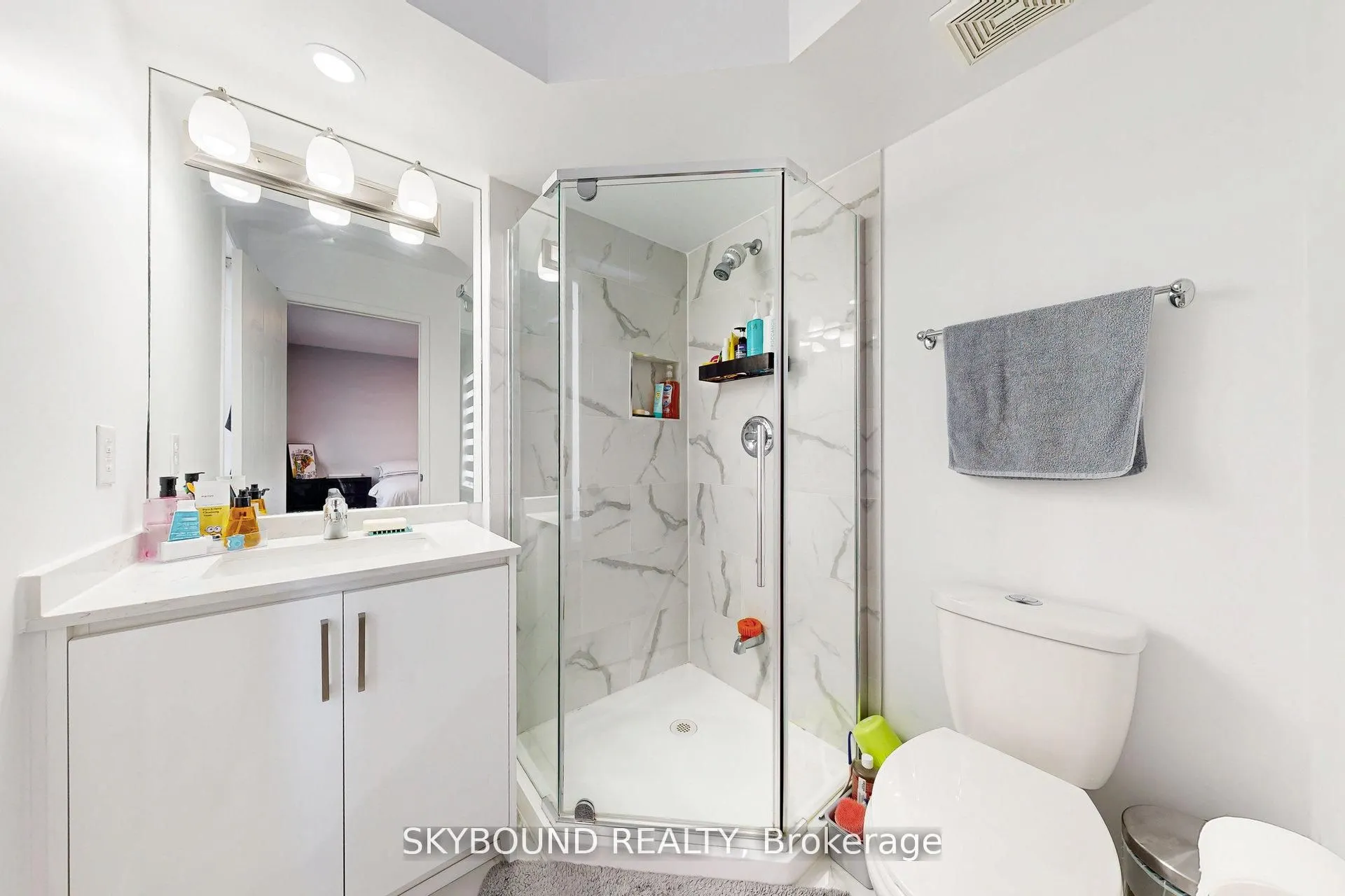 3088 Eglinton Avenue W, #85