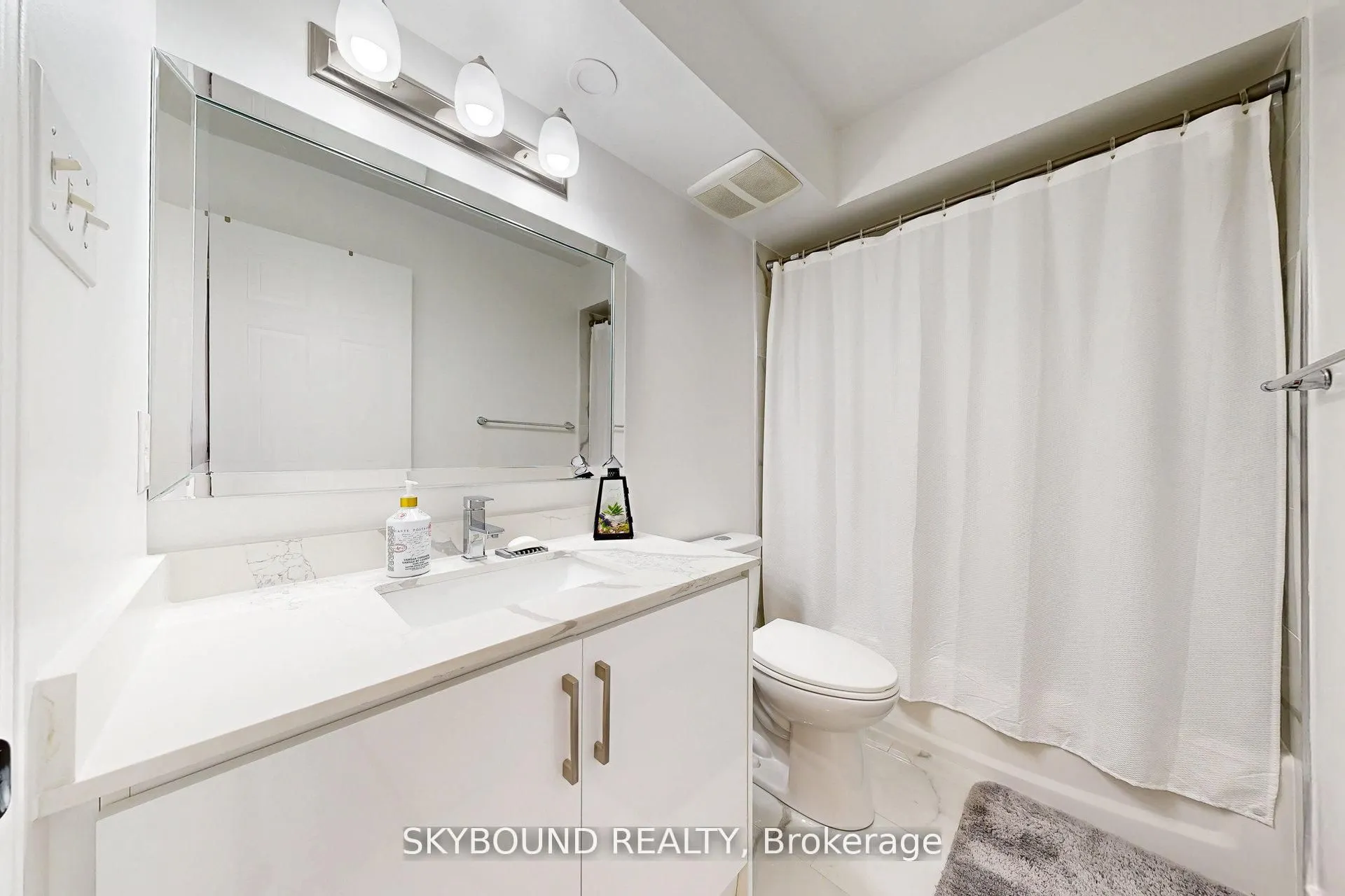3088 Eglinton Avenue W, #85
