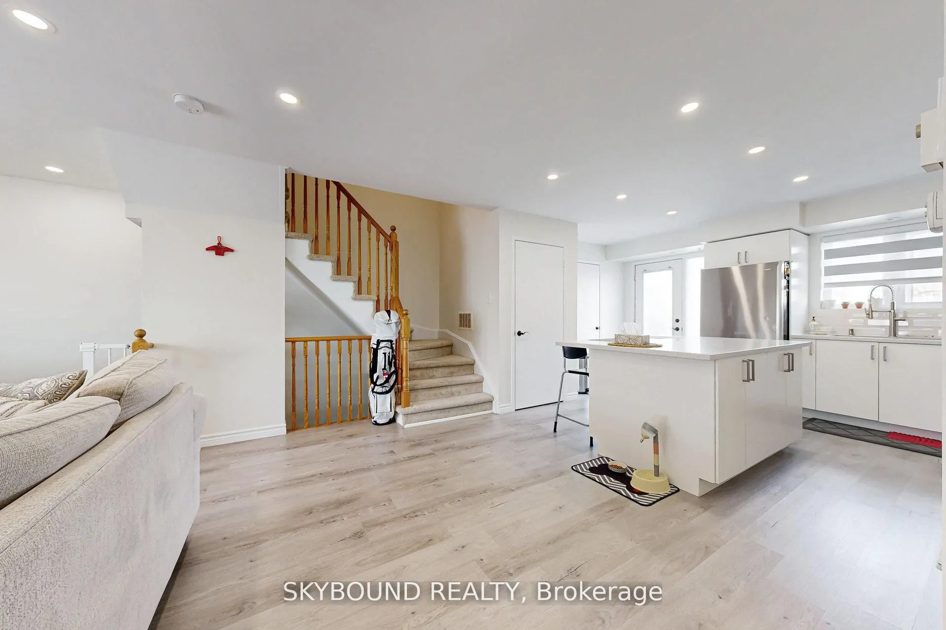 3088 Eglinton Avenue W, #85