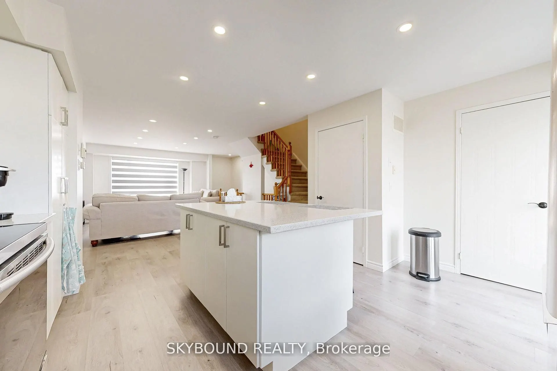 3088 Eglinton Avenue W, #85