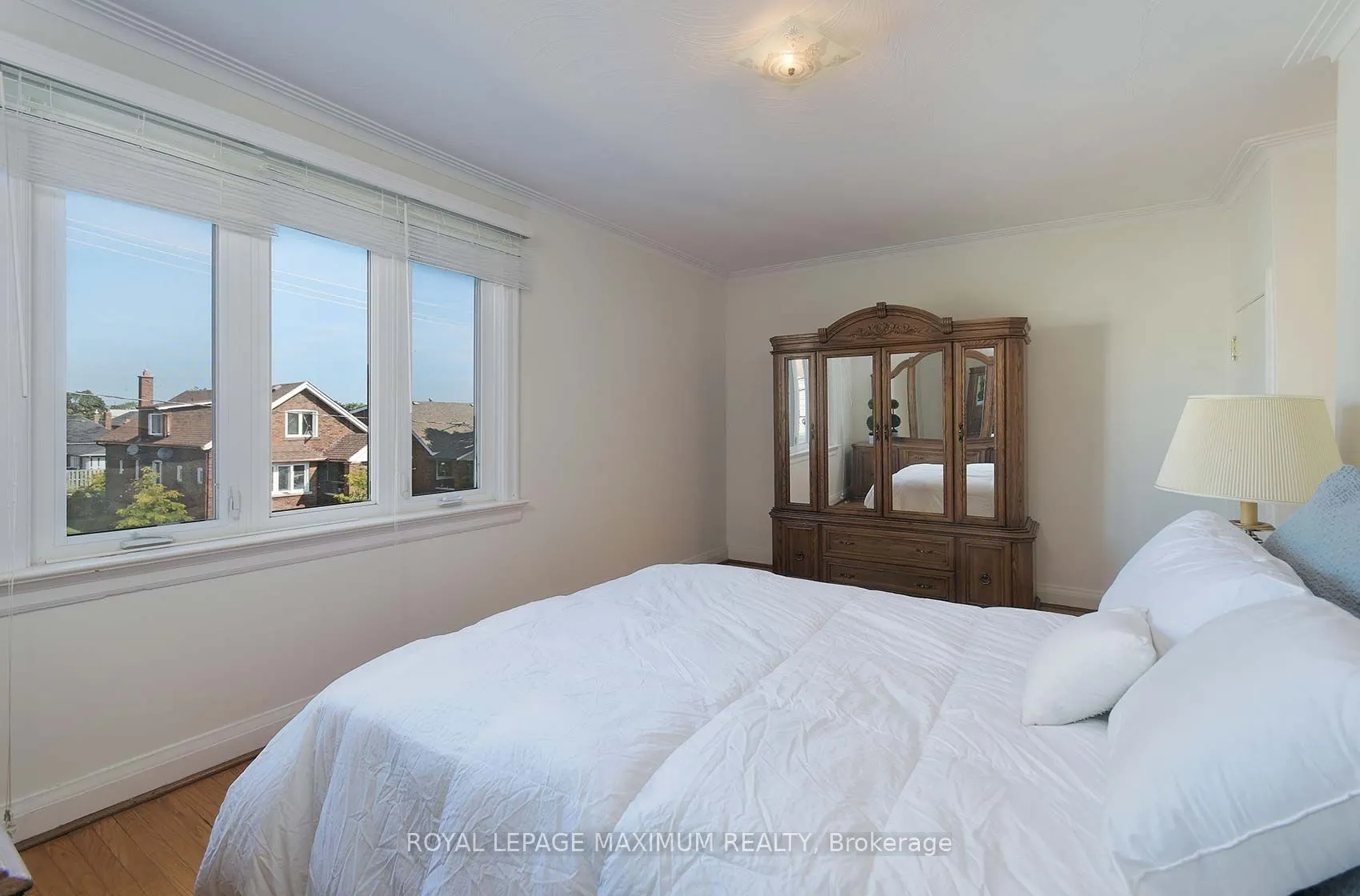 245 Belgravia Avenue
