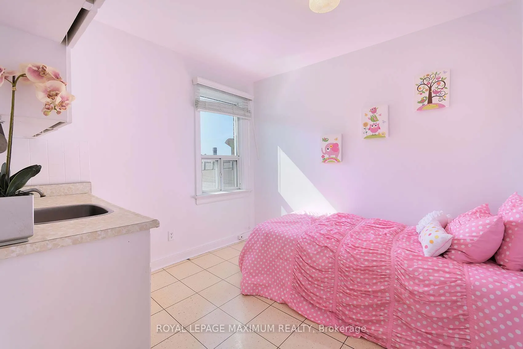245 Belgravia Avenue