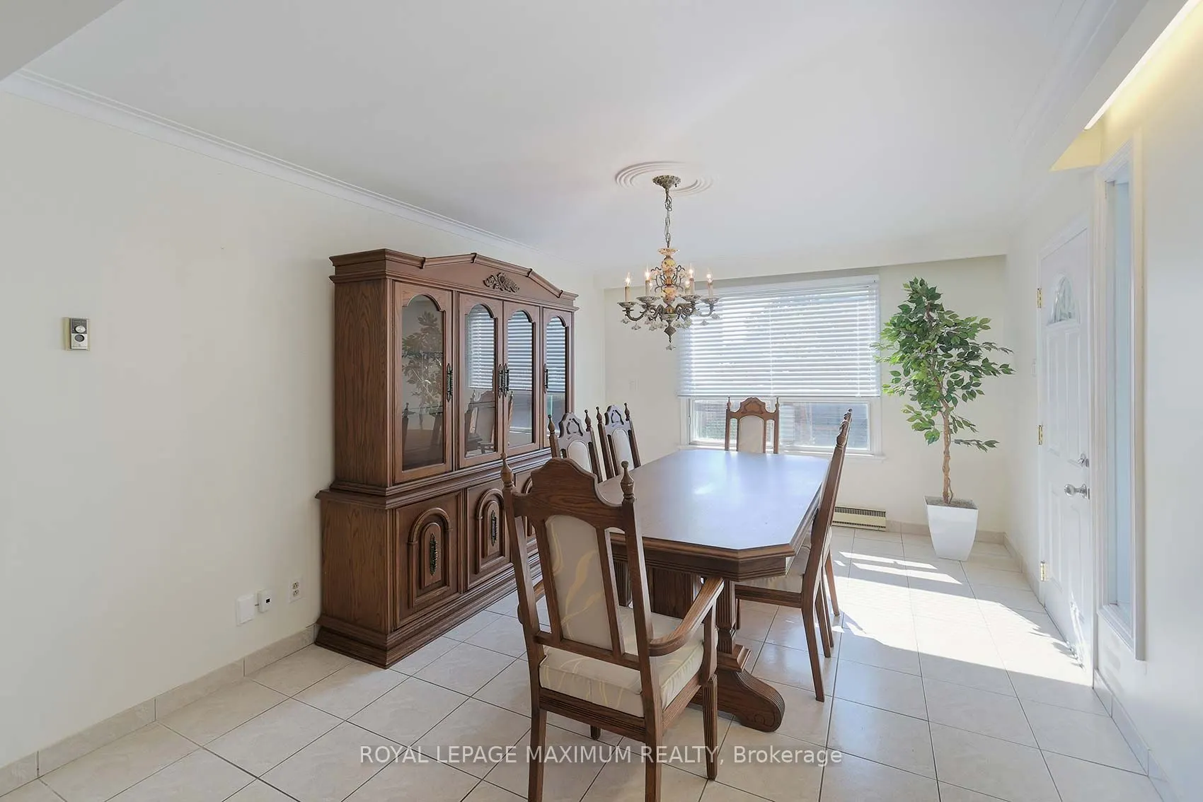 245 Belgravia Avenue