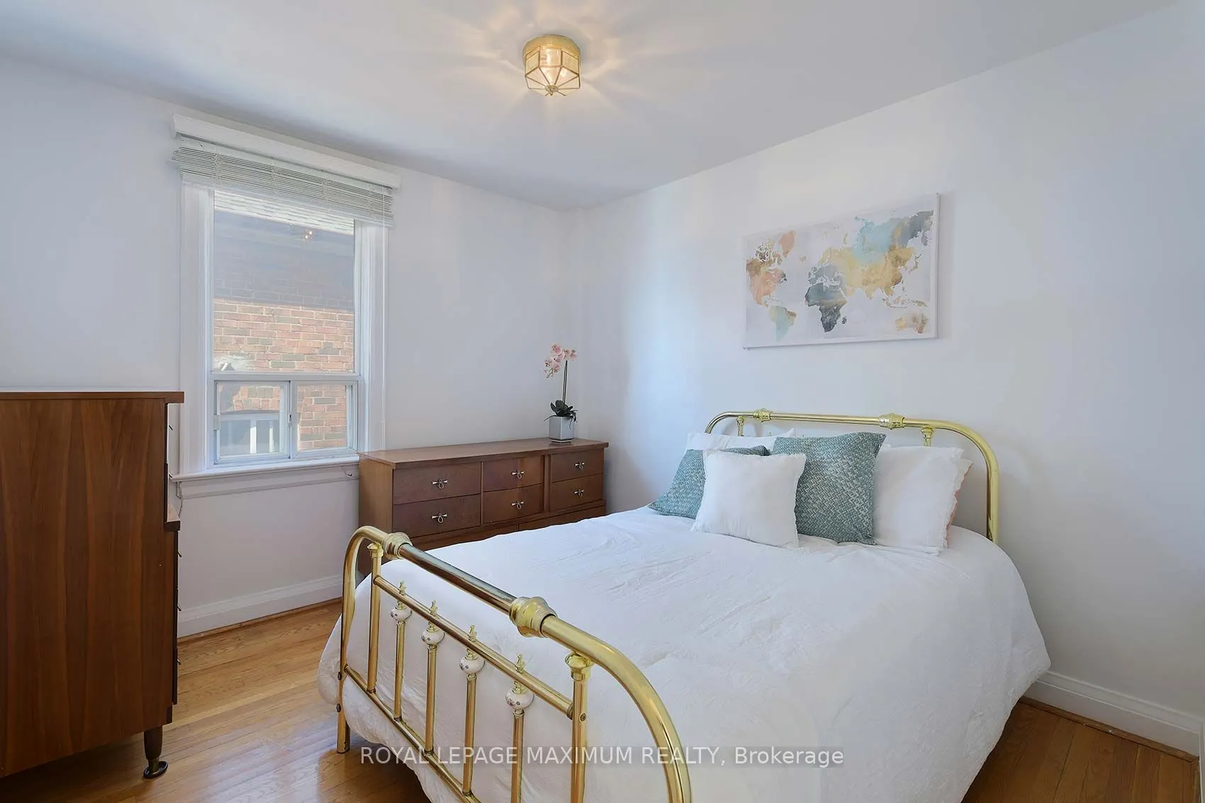 245 Belgravia Avenue