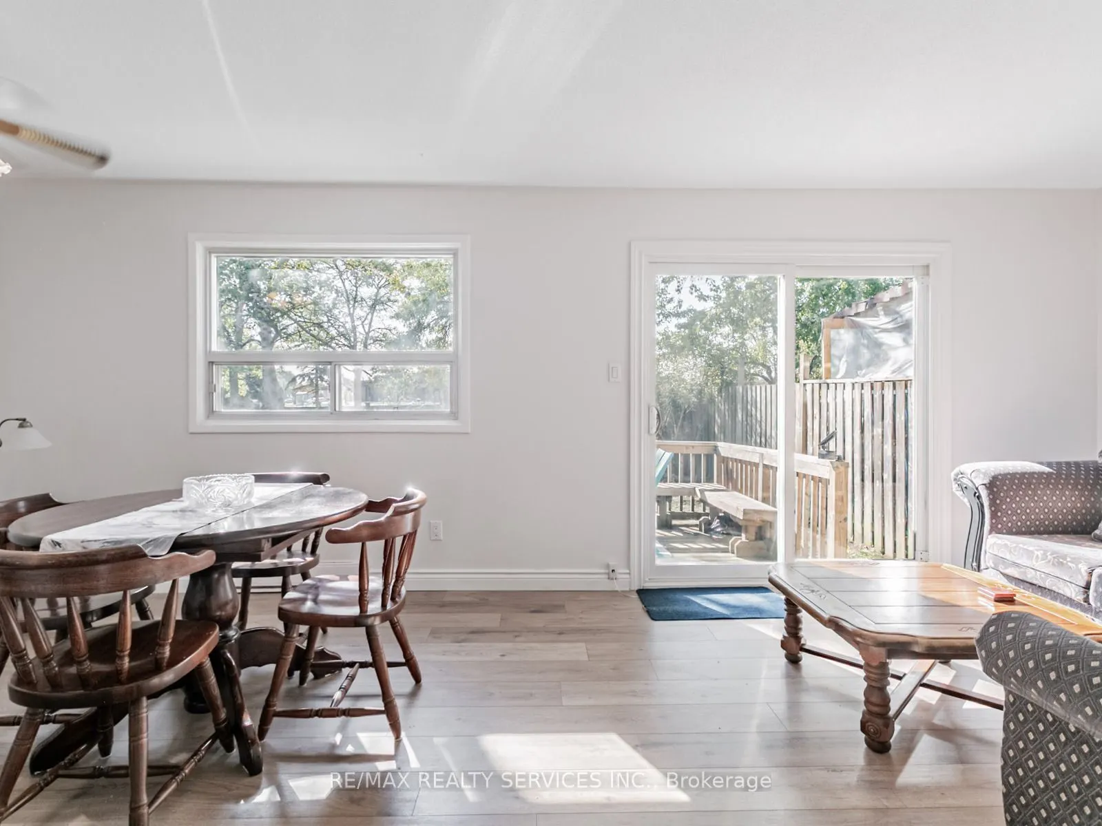 13 Gold Pine Court