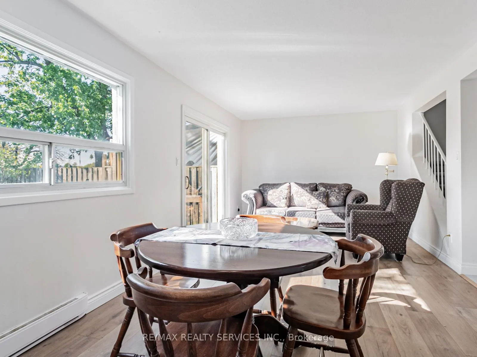 13 Gold Pine Court