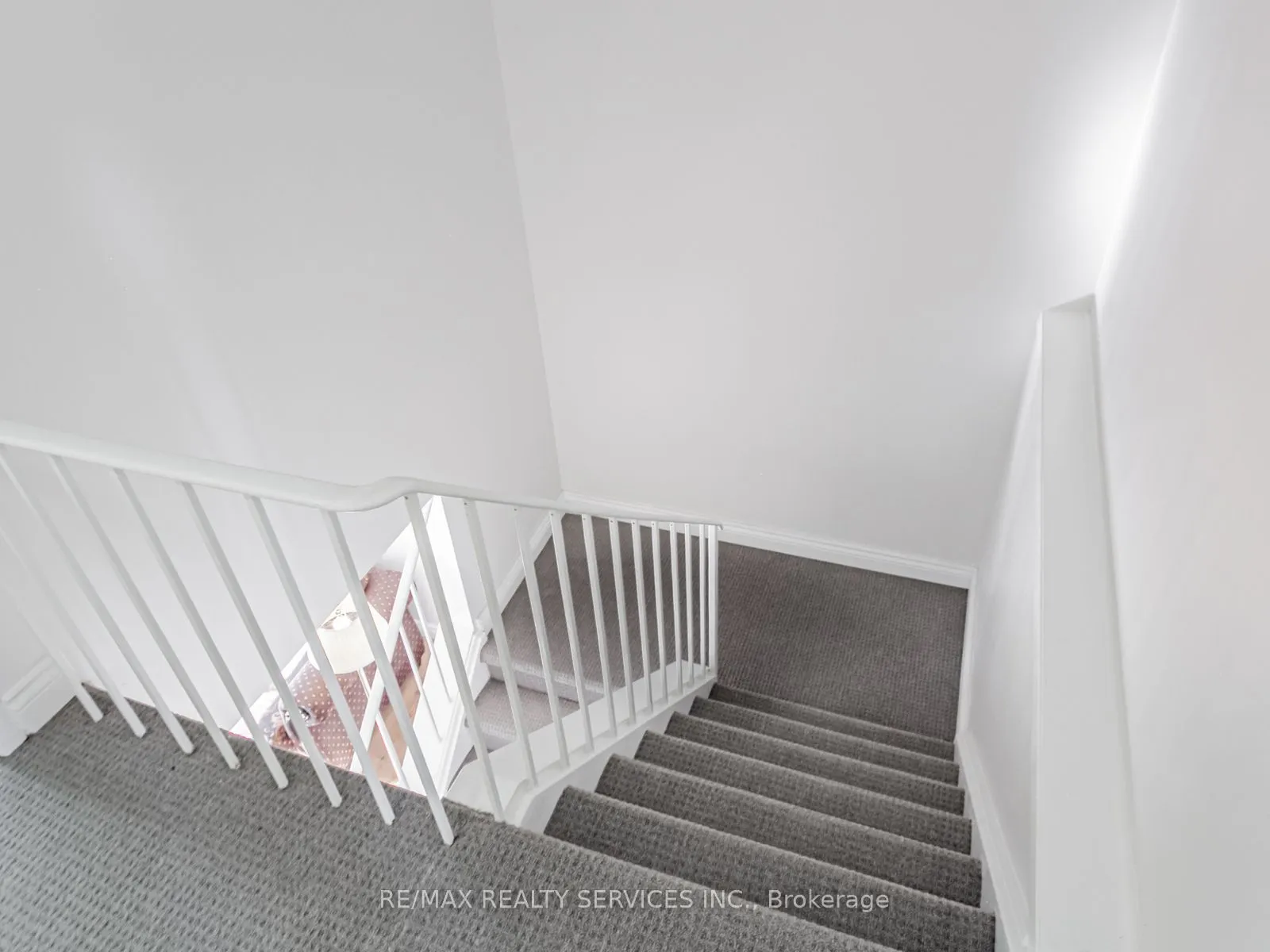 13 Gold Pine Court