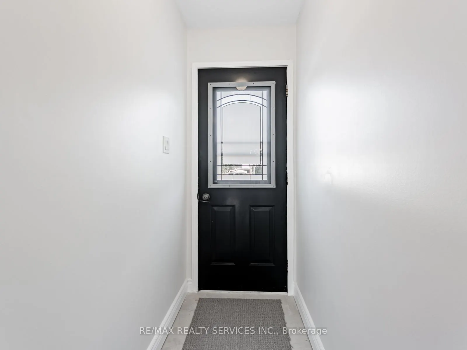 13 Gold Pine Court