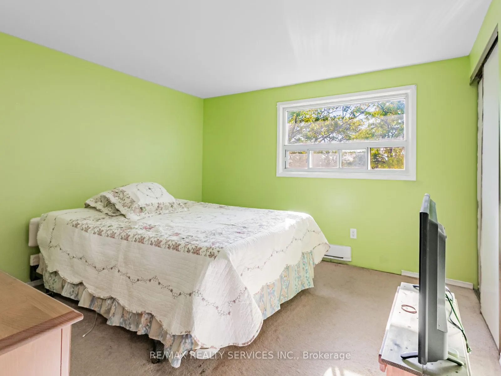 13 Gold Pine Court