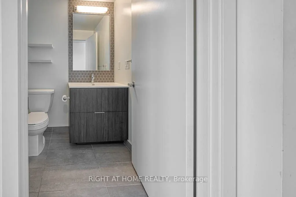 2520 Eglinton Avenue W, #1615