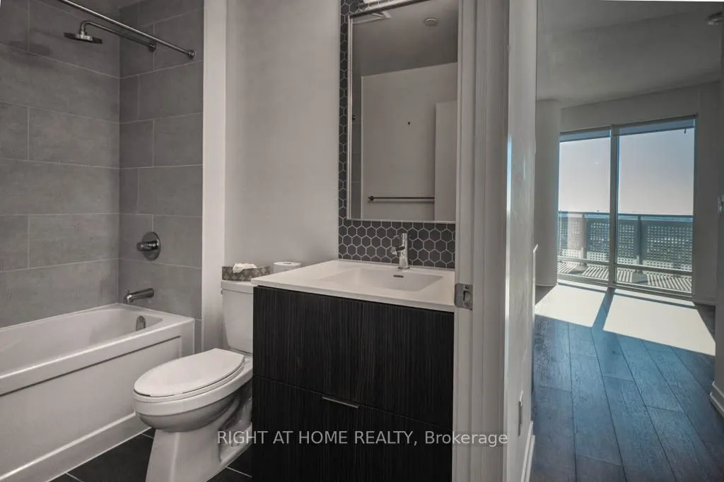 2520 Eglinton Avenue W, #1615