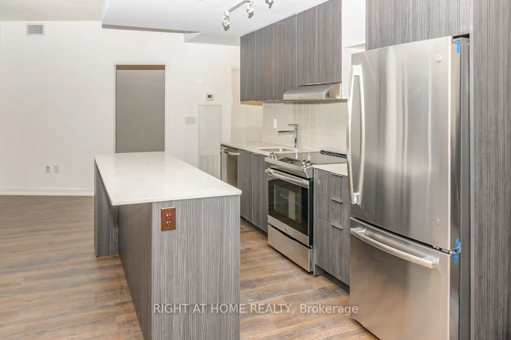 2520 Eglinton Avenue W, #1615