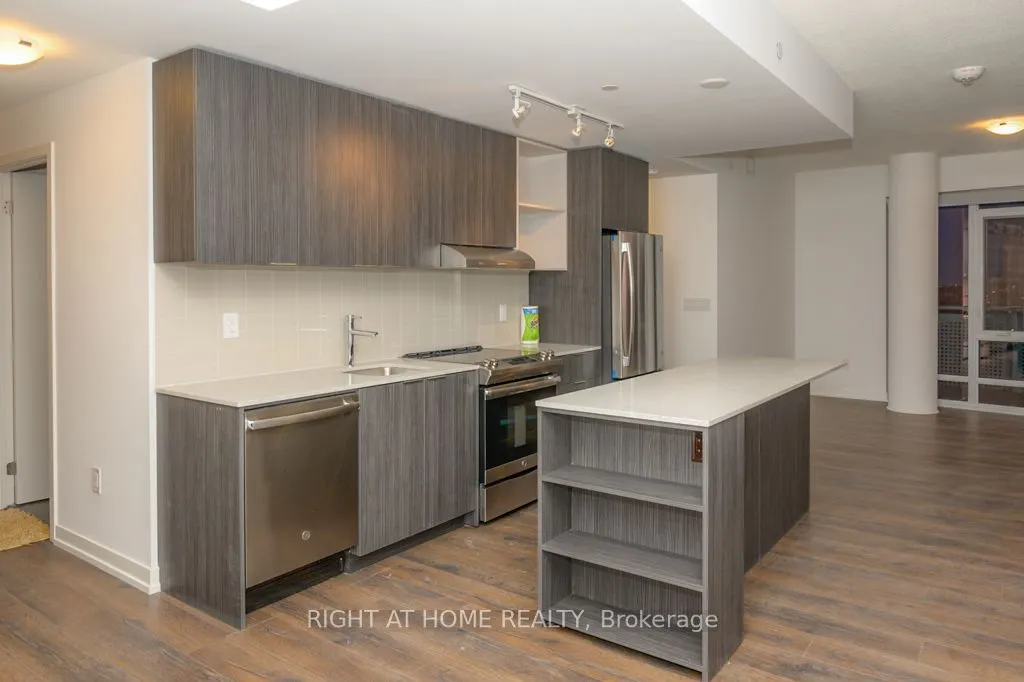 2520 Eglinton Avenue W, #1615