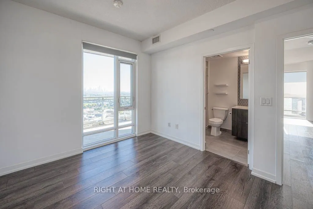 2520 Eglinton Avenue W, #1615