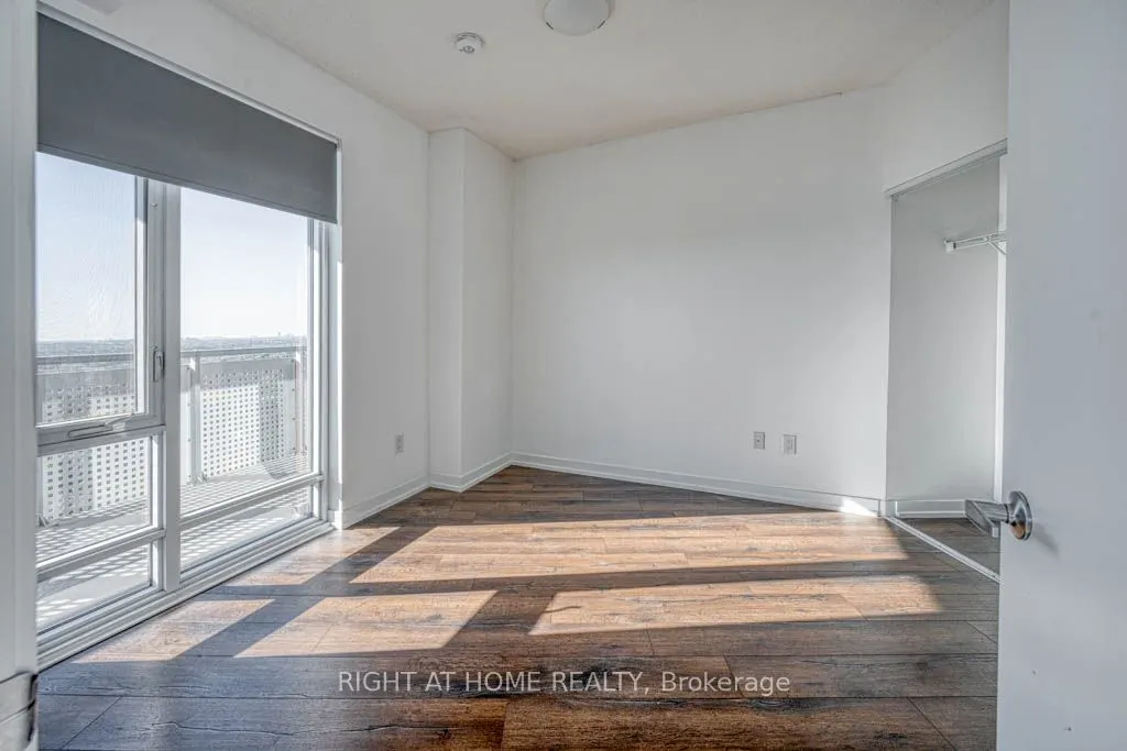 2520 Eglinton Avenue W, #1615