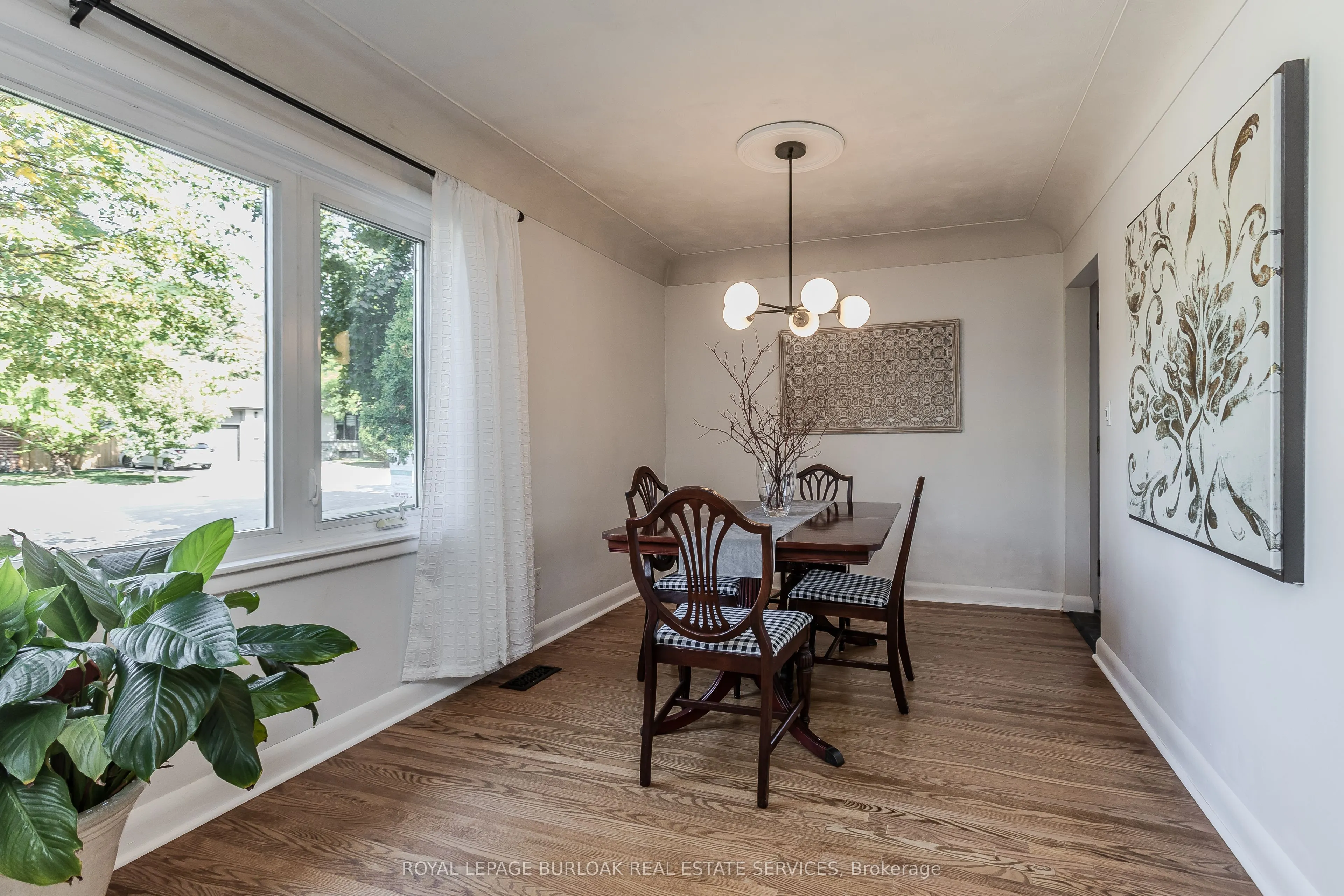 1420 Alfred Crescent